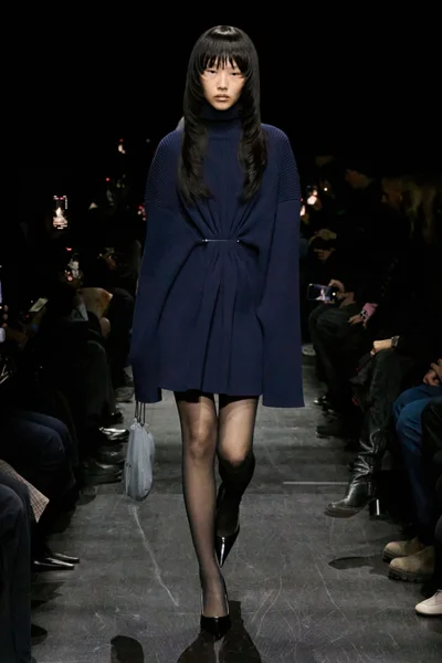 Look 39